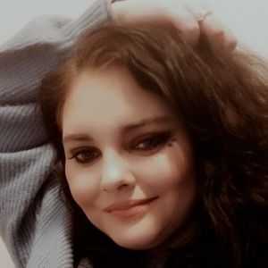 Meet your Posher, Felicity